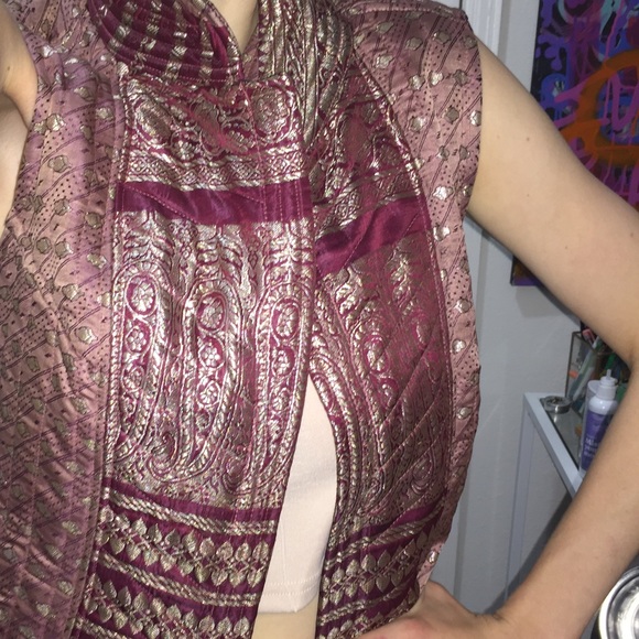 100% Silk Sari Vest by Layla~Hand Made On Earth - Picture 13 of 14